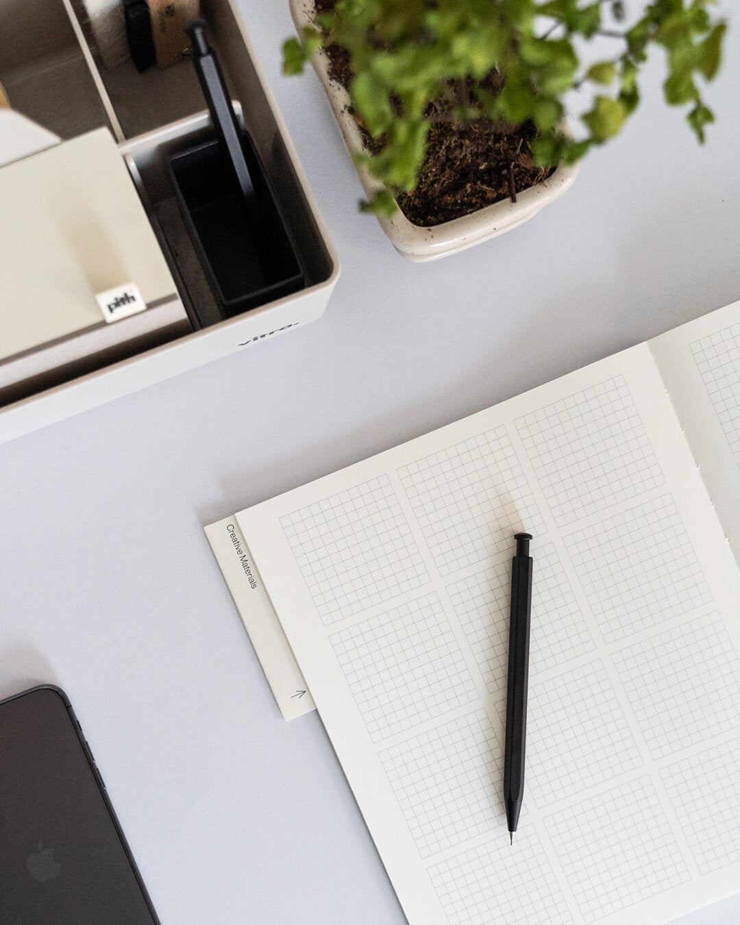 Pomelo Lay-Flat schetsboek met split grid indeling