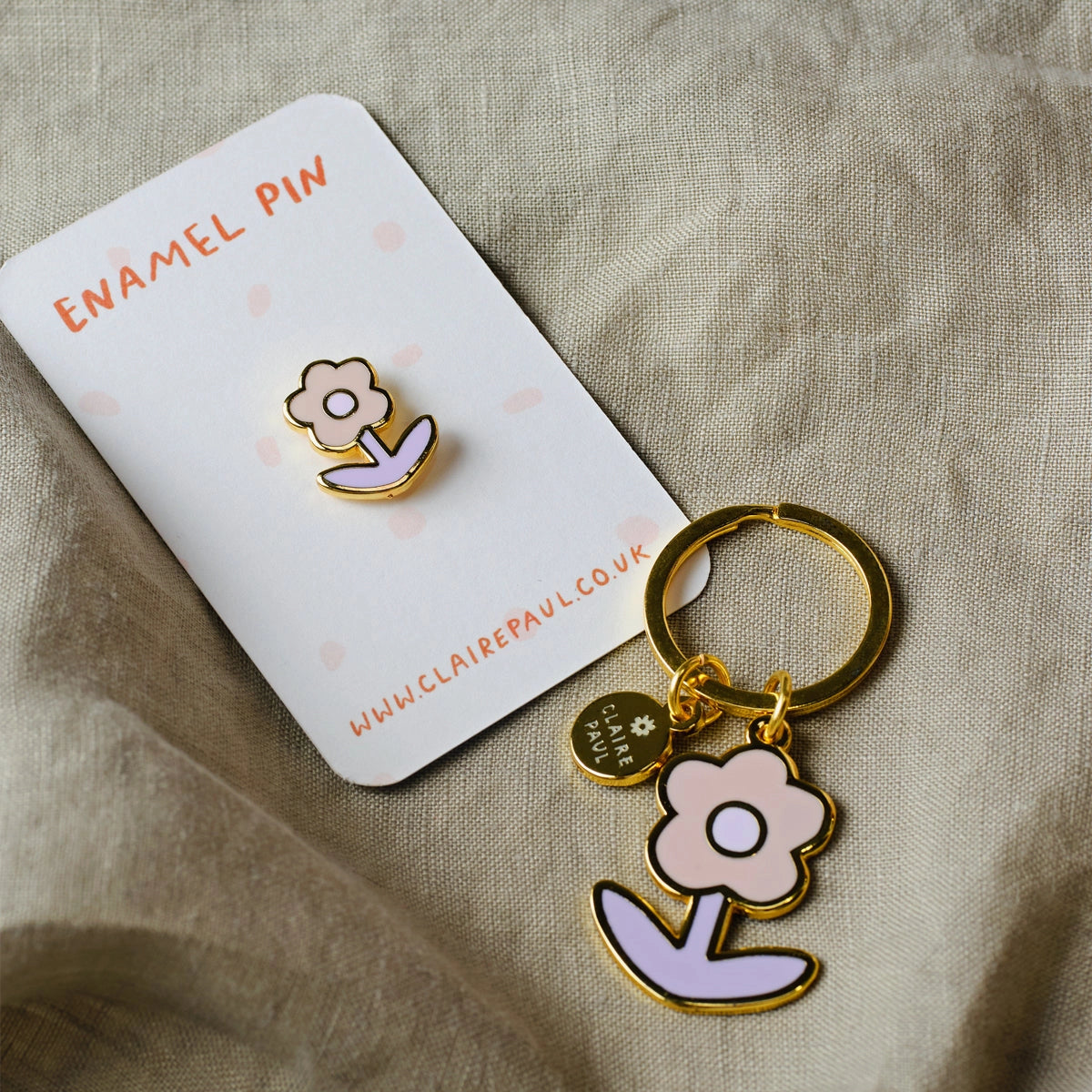 Sleutelhanger bagcharm emaille Paarse Bloem - Claire Paul