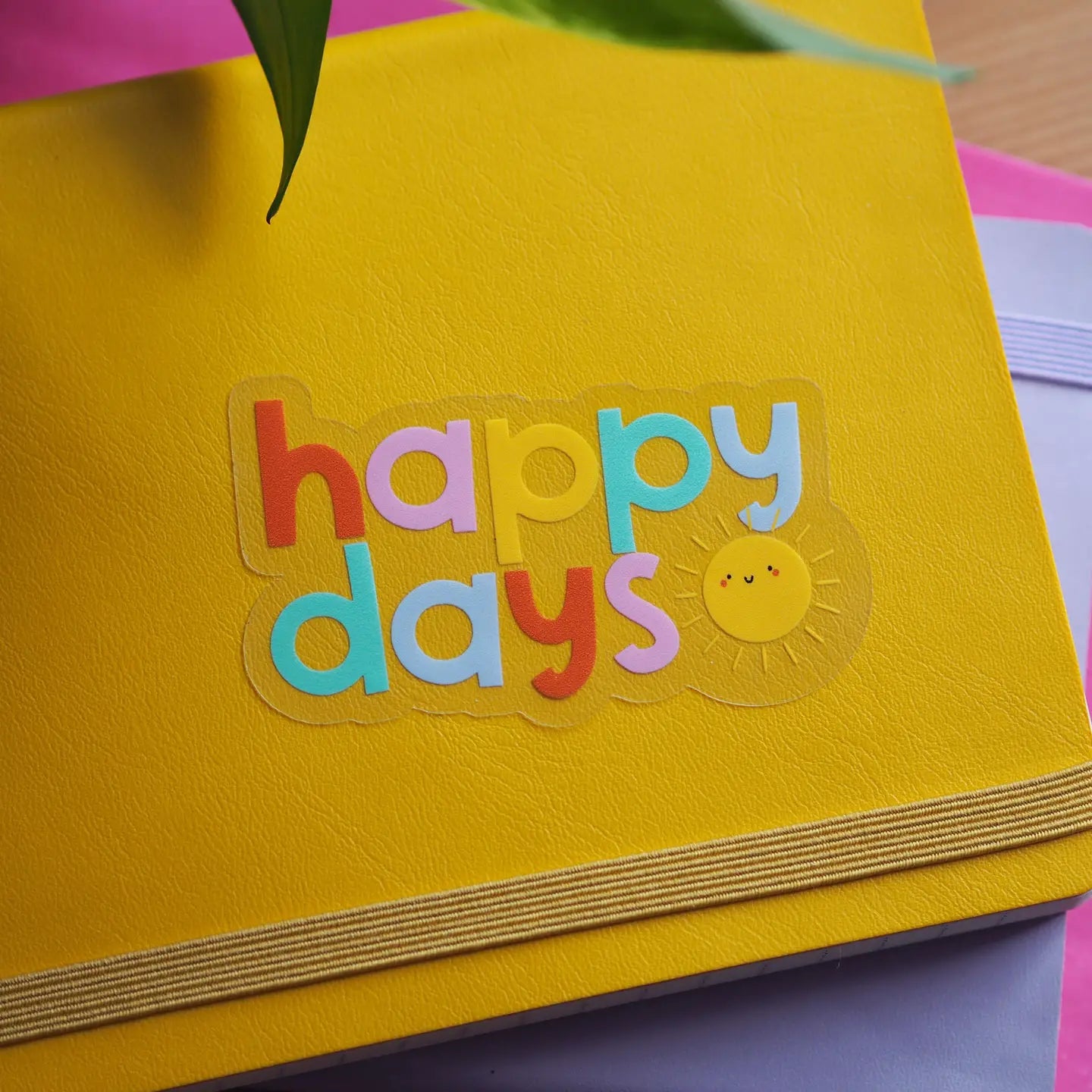 Nutmeg and Arlo Vinyl sticker - Happy Days