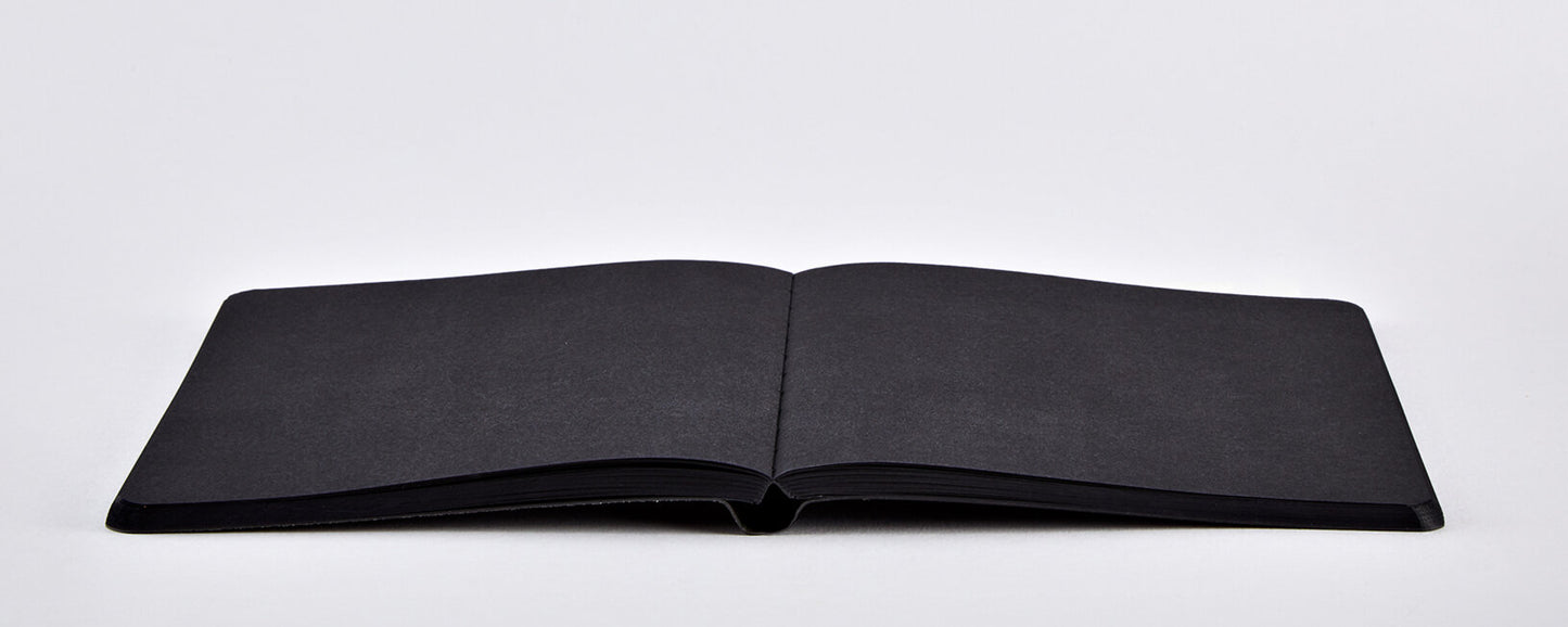 Nuuna Notitieboek Not white Light L - Black