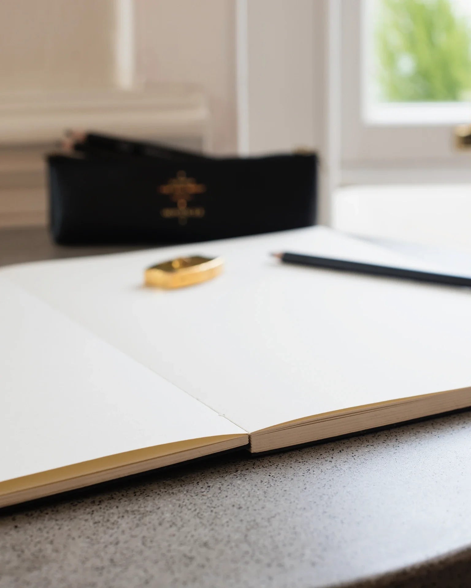 Pith Oroblanco schetsboek flat-lay binding