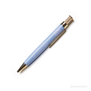 Stofblauwe balpen met vergulde koperen accenten, clip en meertalige tekst van Mark’s Inc. Days.