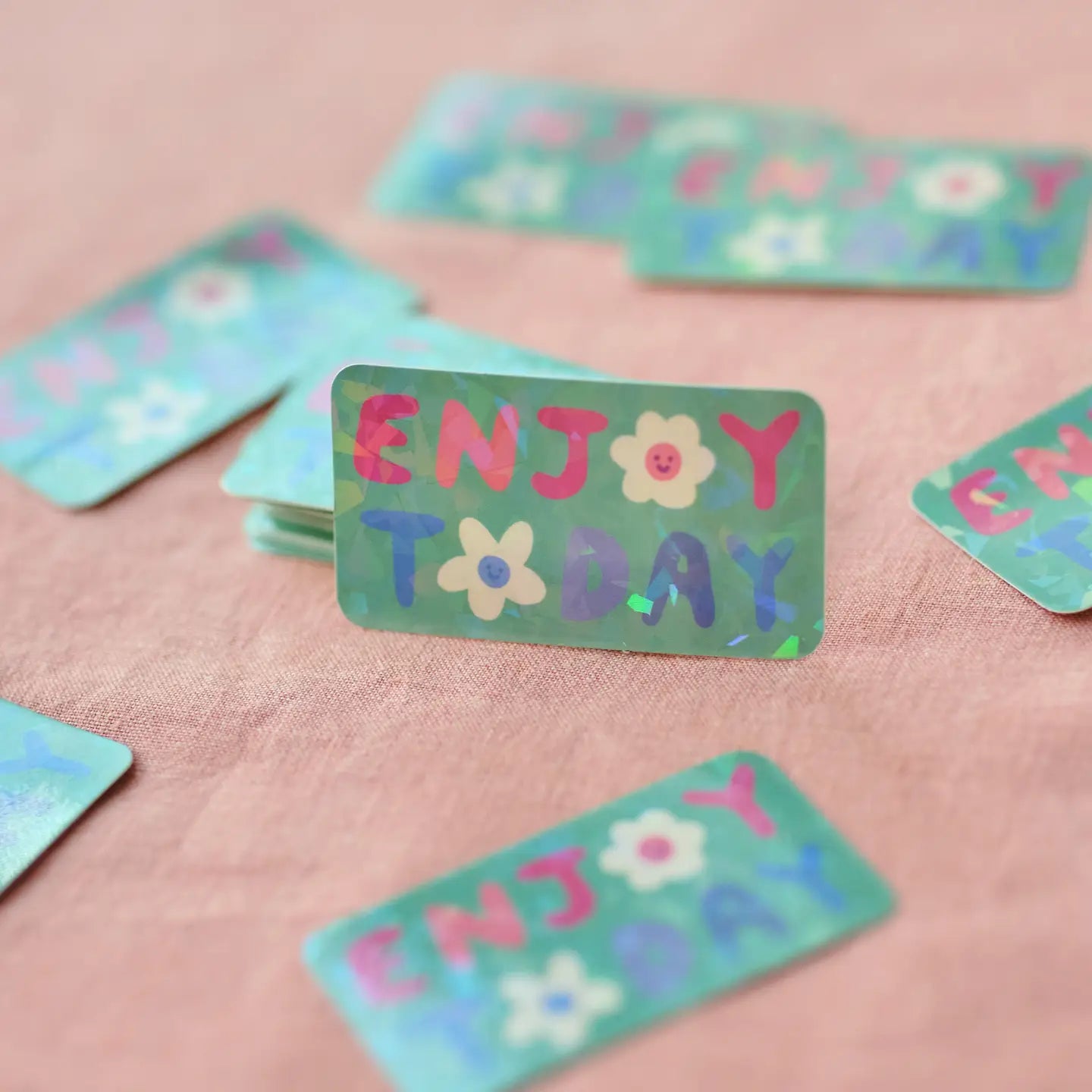 Claire Paul Holografische sticker - Enjoy Today