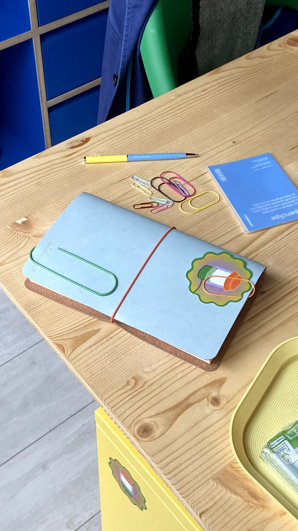 Mishmash Log Cover – Himmelblau