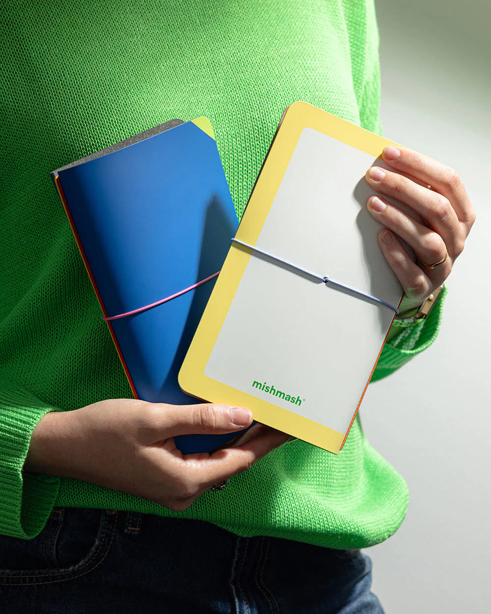 Mishmash Log Cover – Himmelblau